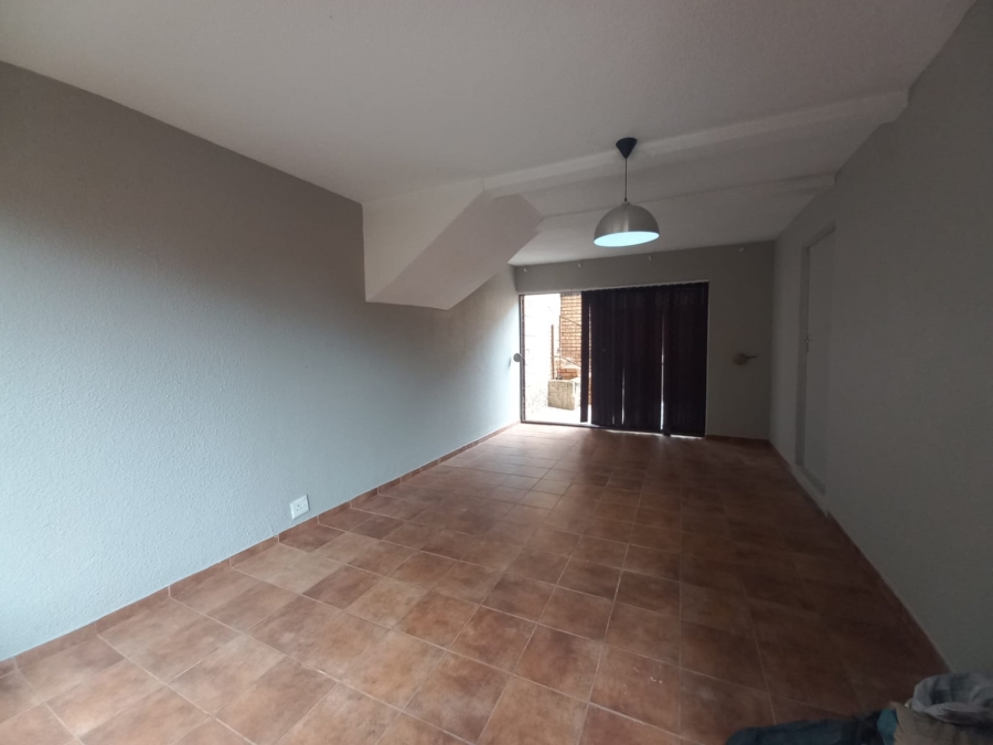 2 Bedroom Property for Sale in Safari Gardens North West